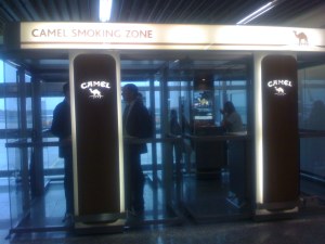 Aeroporto di Francoforte - I fumatori non sono discriminati